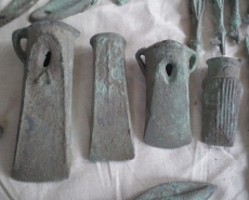 Клад бронзовых изделий культуры Ноуа XIV-XIII вв. до н.э.