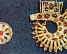 Колт и позолоченная накладка