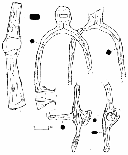 Комплекс № 2: 1 - топорик-чекан; 2, 3 - стремена; 4 - удила. 1-4 - железо.
